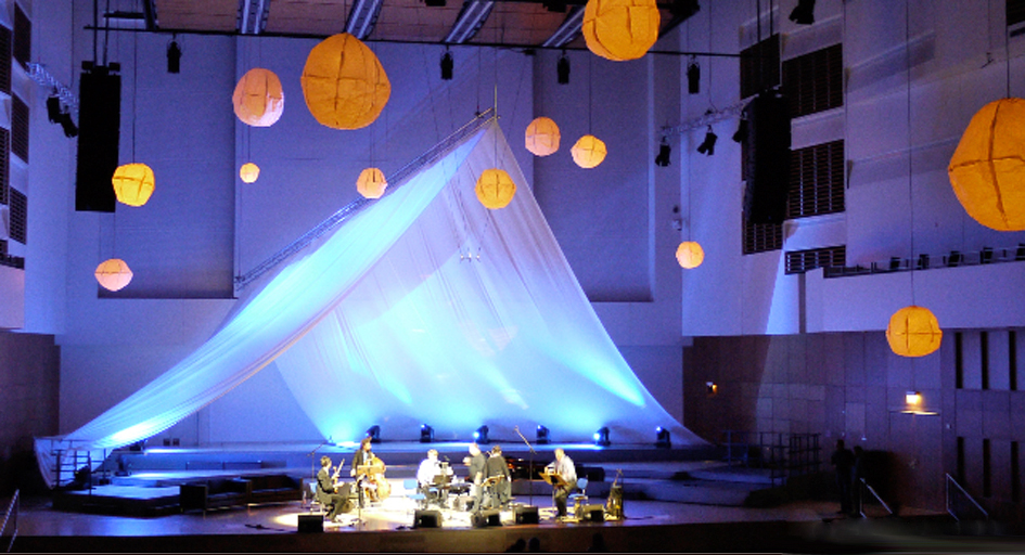BRANOflame Flammschutzpapier als Theaterschnee